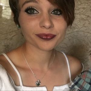 Meet your Posher, Cameron